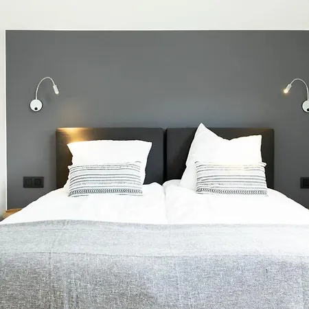 Villa 70 - Pour 16 Personnes *