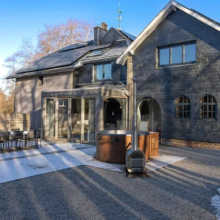 Villa 70 - Pour 16 Personnes *